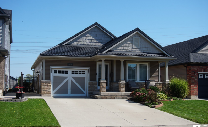metal-roof-increase-home-value